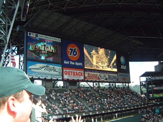 File:Safeco Field-1195606472-557.jpg