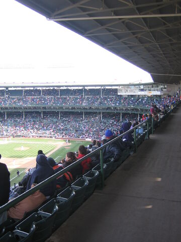 File:Wrigley Field-1195688509-647.jpg