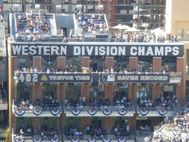 File:PETCO Park-1195672574-937.jpg
