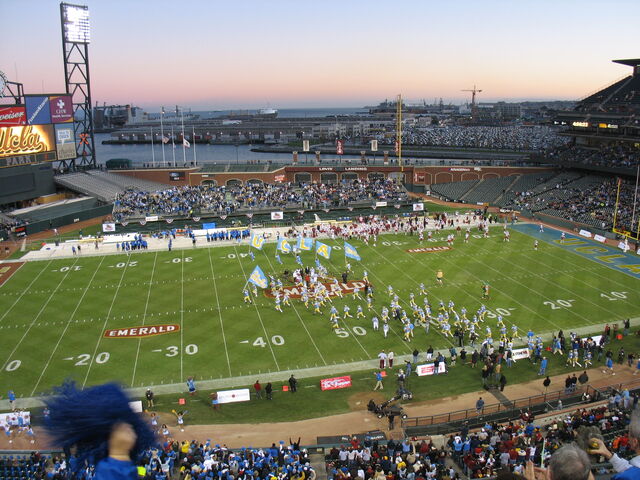 File:Emerald Bowl-1199061934-586.jpg