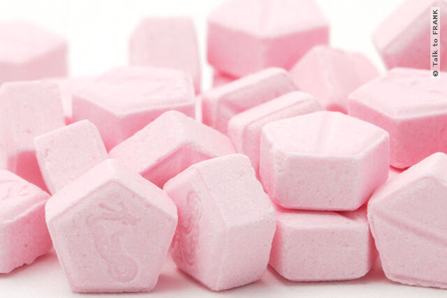 File:1188362123 LARGE PHOTOS steroids.jpg