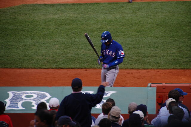 File:Sammy Sosa-1196211956-84.jpg