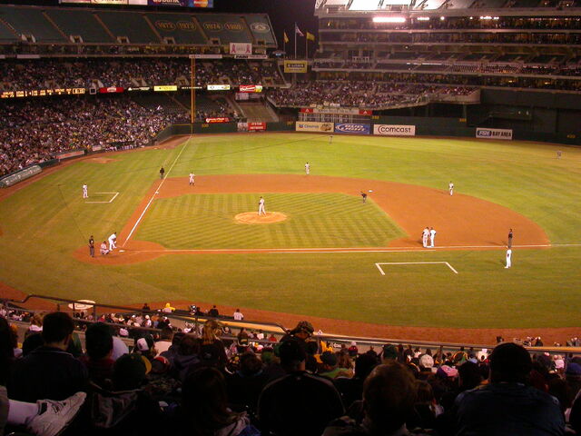 File:McAfee Coliseum-1195670339-610.jpg