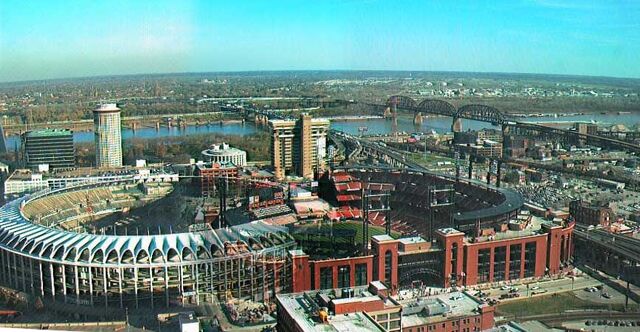 File:Busch Stadium-1195659579-91.jpg