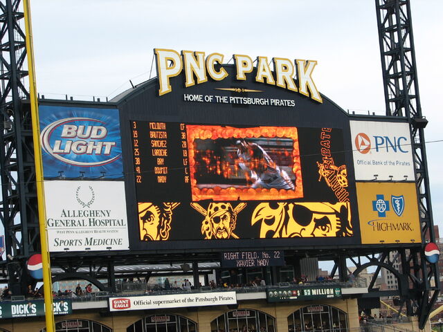 File:PNC Park-1195673760-11.jpg