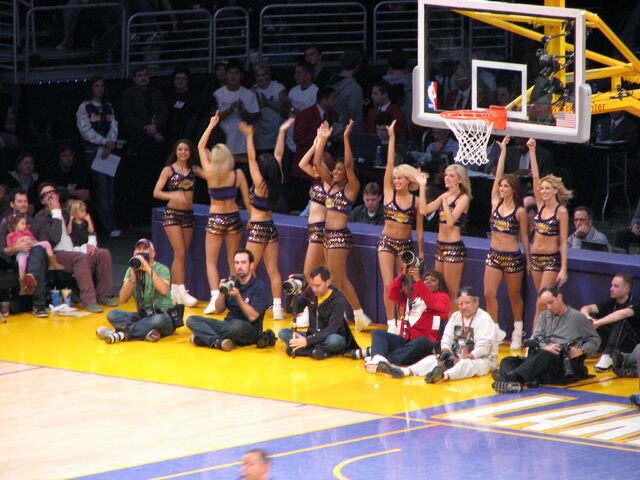 File:Staples Center-1196098386-838.jpg