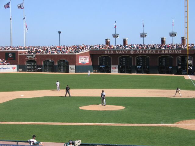 File:AT&T Park-1195657297-608.jpg