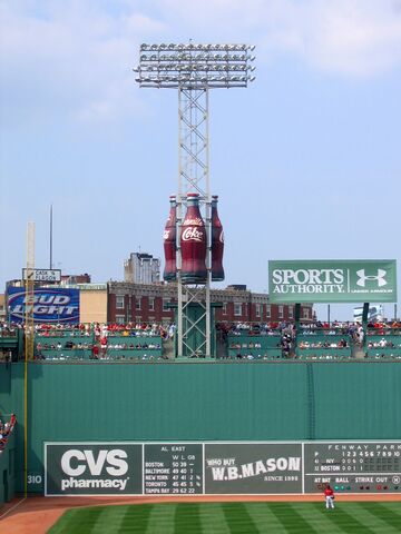 File:Fenway Park-1195665908-704.jpg