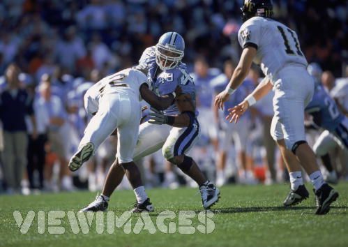 File:Julius peppers.jpg