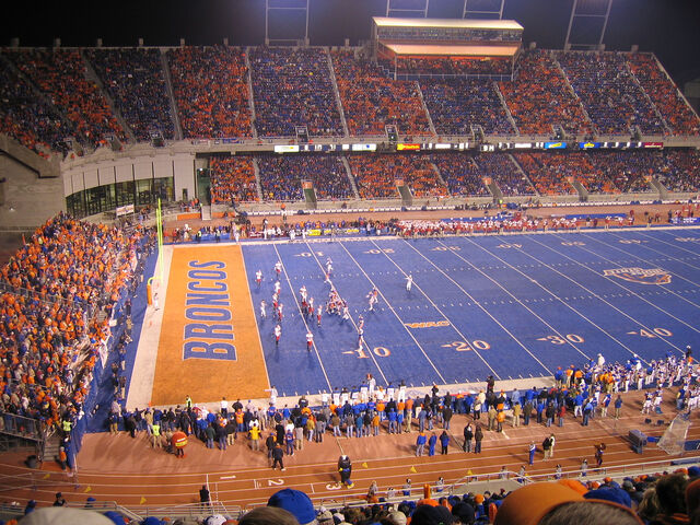 File:Bronco Stadium.jpg