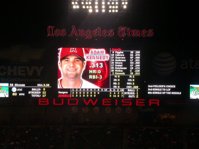 File:Angel Stadium-1195658148-556.jpg
