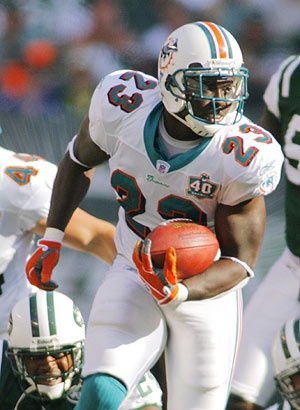 File:Ronnie Brown.jpg