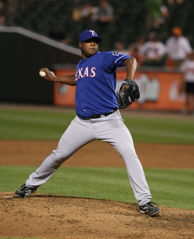File:Frank Francisco-1243887006-499.jpg