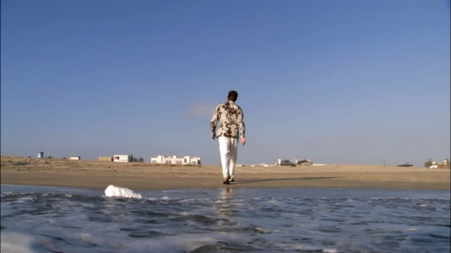 File:1x02 Top Banana (49).png