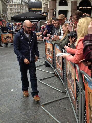 File:London S4 Premiere (05).jpg