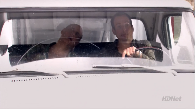 File:2x18 Righteous Brothers (25).png