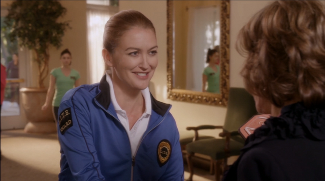 File:4x10 Queen B. (38).png