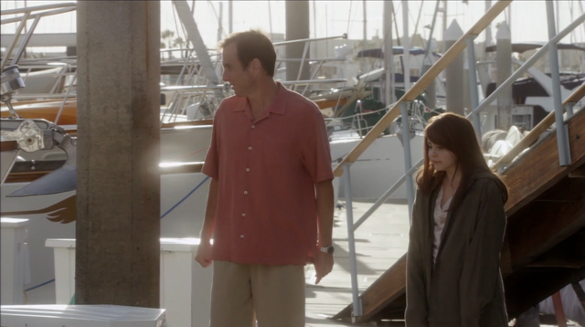 File:4x07 Colony Collapse (012).png