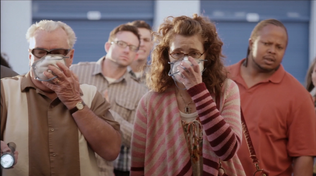 File:4x07 Colony Collapse (098).png