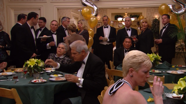 File:3x09 S.O.B.s (71).png