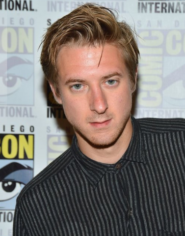 File:Arthur Darvill.png