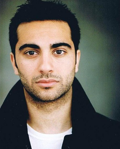 Archivo:Lee Majdoub.png