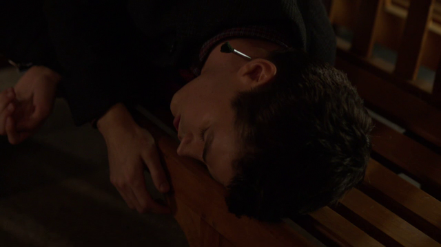 File:Barry Allen is shot with a tranquilizer flechette.png