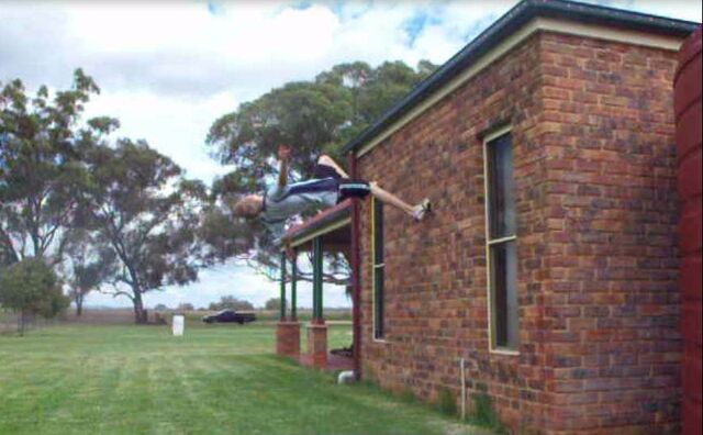 File:2 Step Wall-flip.jpg