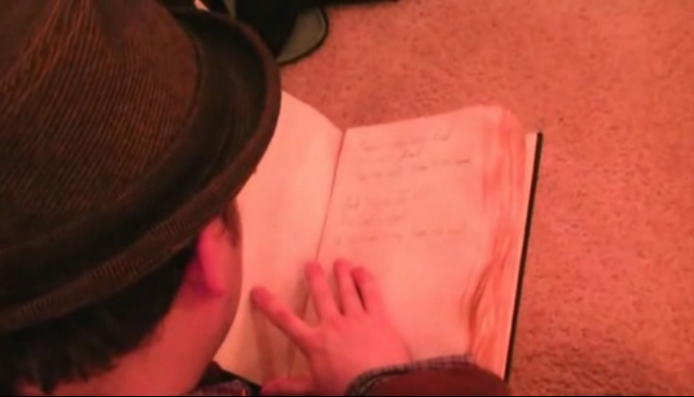 File:Linkarareadingdead.png
