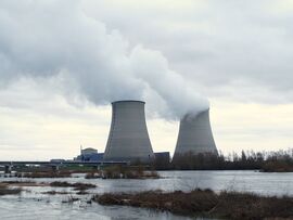 Centrale Nucléaire-Belleville-sur-Loire-A02.jpg