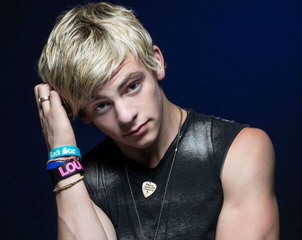 Archivo:Ross-lynch-2-e1378138413485.jpg