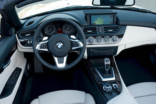 File:2010 z4 hi 01.jpg