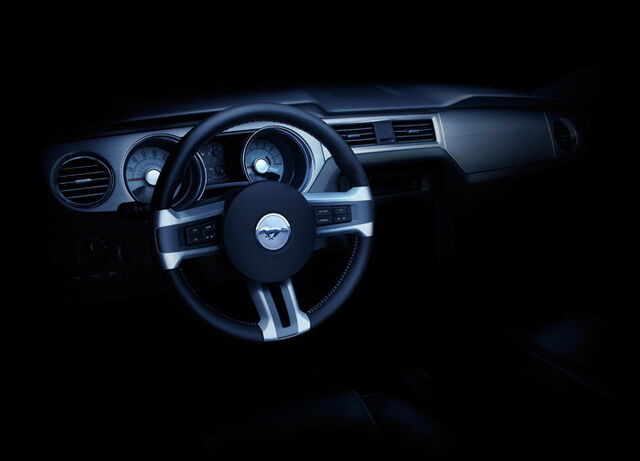 File:Ford-Mustang-2010-0.jpg