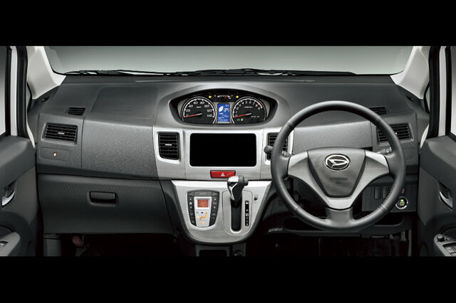 File:2011-Daihatsu-Move-25.jpg
