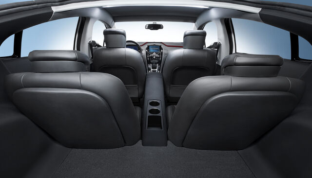 File:Opelampera260249.jpg