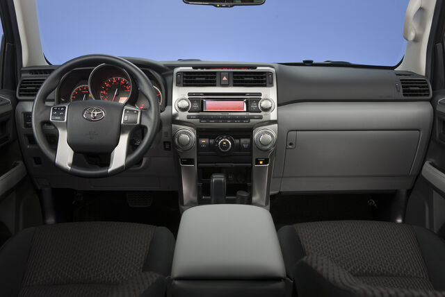File:35-2010-4runner-sr5.jpg