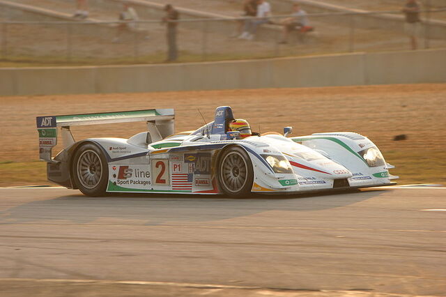 File:2 Audi R8 ADT.jpg