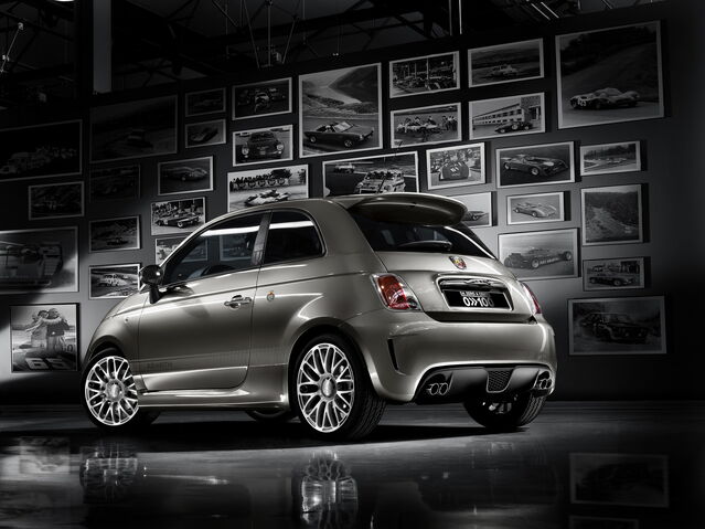File:Fiat-500-DA-100-3.jpg