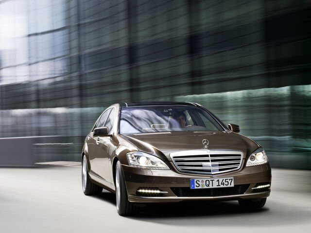 File:04-2010-m-b-s600.jpg