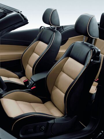 File:VW-Eos-Exclusive-1.jpg
