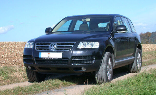 File:800px-VW Touareg.jpg