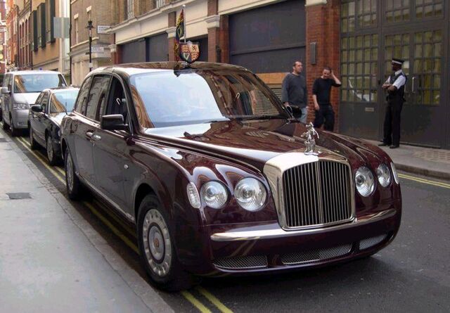 File:2002 Bentley State Limousine.jpg