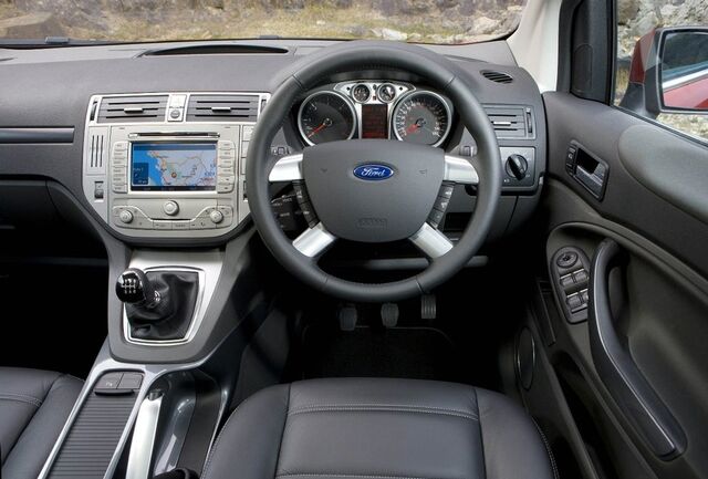 File:Ford Kuga Second batch 2.jpg
