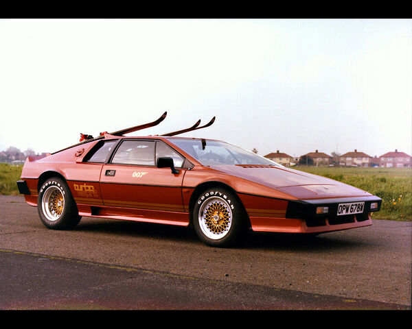 File:Lotus esprit-essex-turbo-1980-2.jpg
