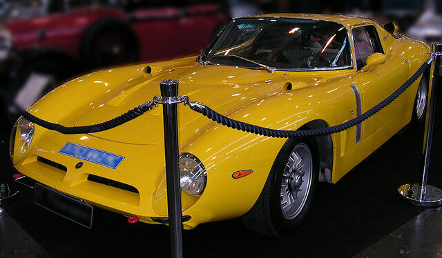 File:Bizzarini 5300 GT vl.jpg