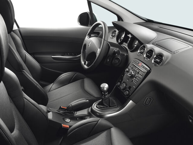 File:Peugeot-308-GTi-11.jpg