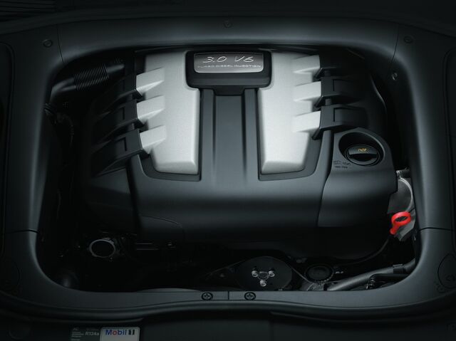 File:Porsche-Cayenne-Diesel-5audiengine.jpg