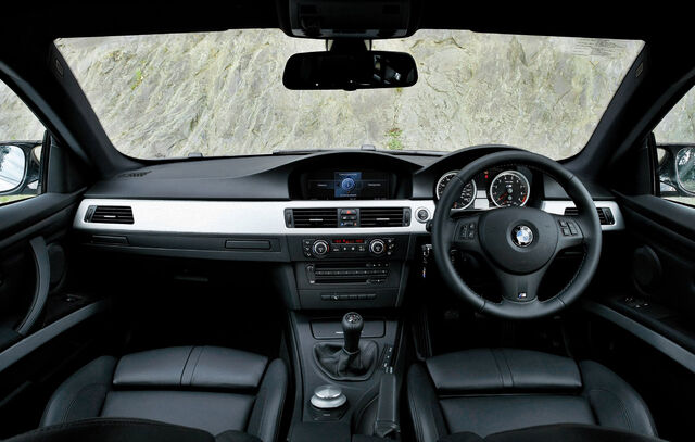 File:08bmwm3uk 019.jpg