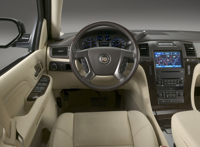 File:Cadillac-escalade 2007 07.jpg