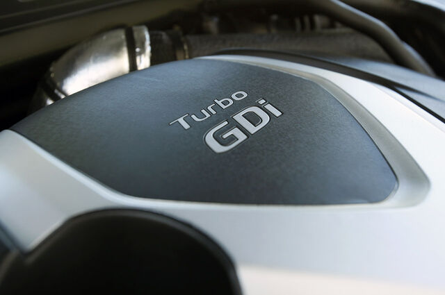 File:21-2011-kia-optima-20t-fd.jpg